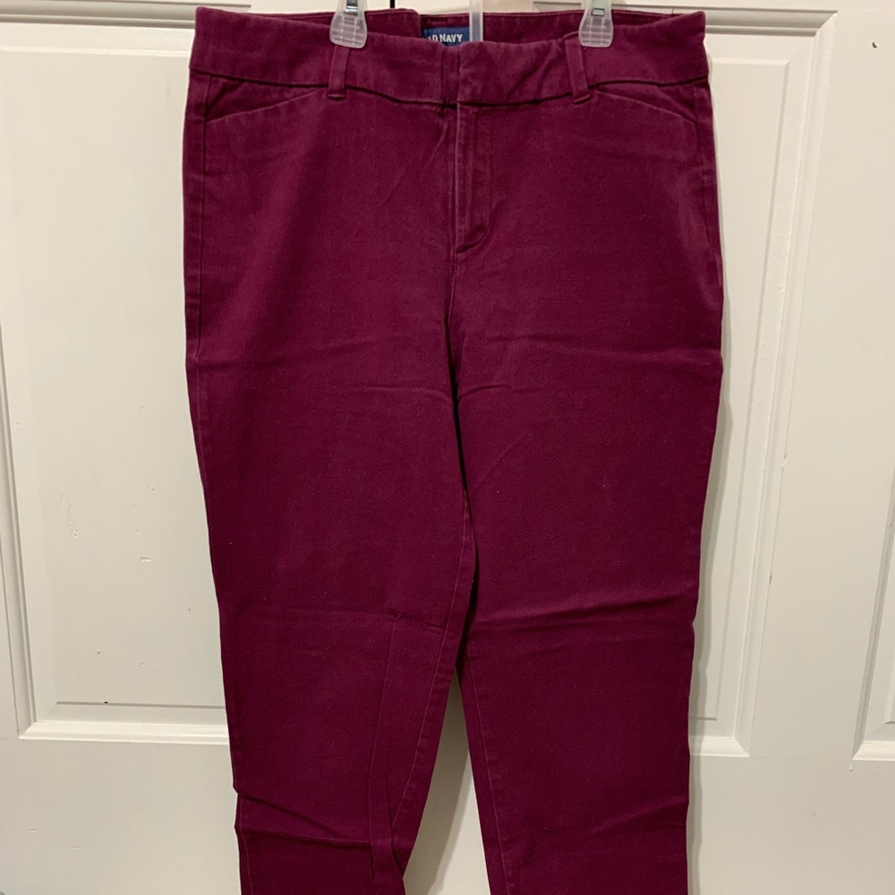 Old navy stretch pants burgundy
